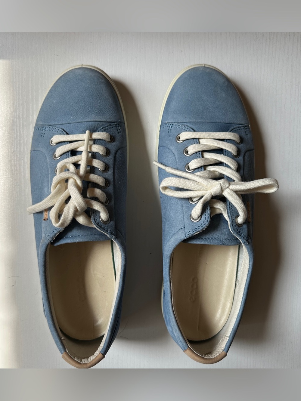 Ecco Light Blue Sneakers Women’s Size 9